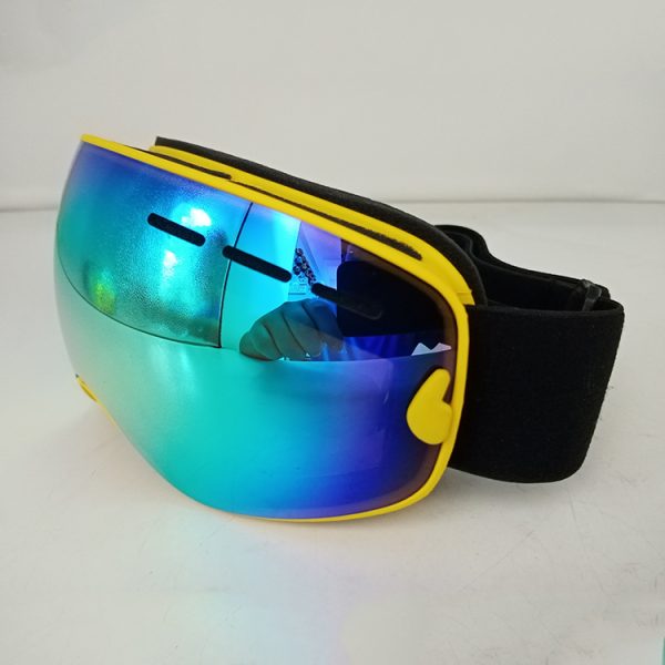 Custom Anti Fog Adjustable Children's Ski Goggles - Image 2