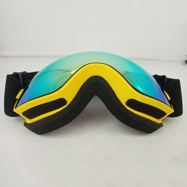 Custom Anti Fog Adjustable Children's Ski Goggles - Image 4