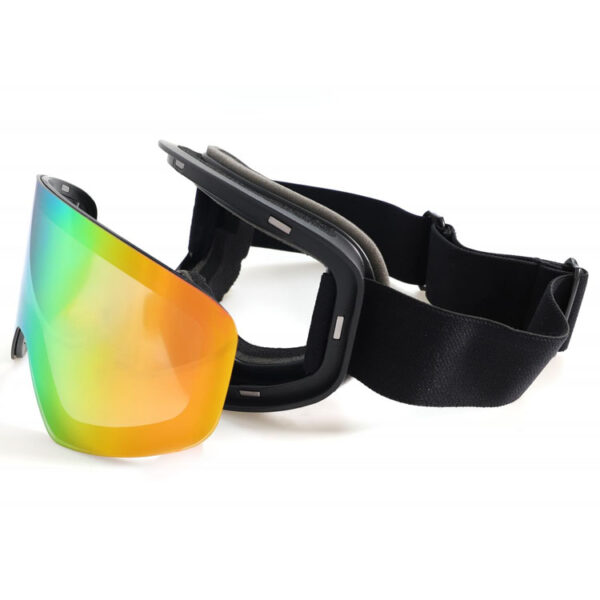 Ski goggles with best peripheral vision magnetic lenses customizable